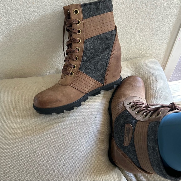 Sorel Joan of  Artic Booties - Picture 9 of 9